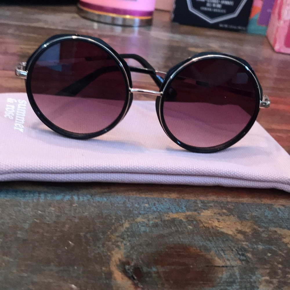Summer & Rose Round Sunglasses 🕶